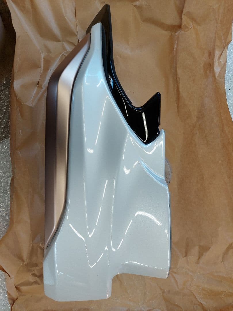 クラウンスポーツ　モデリスタ　リアスパッツ