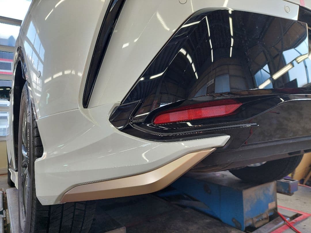 クラウンスポーツ　モデリスタ　リアスパッツ