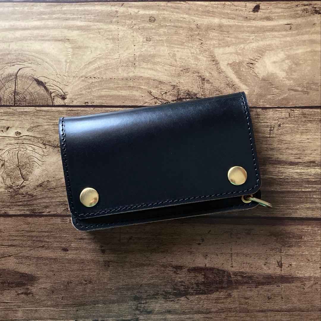 【お札を折らずに収納】北米ステアハイド トラッカーウォレット150（ミドル）3層