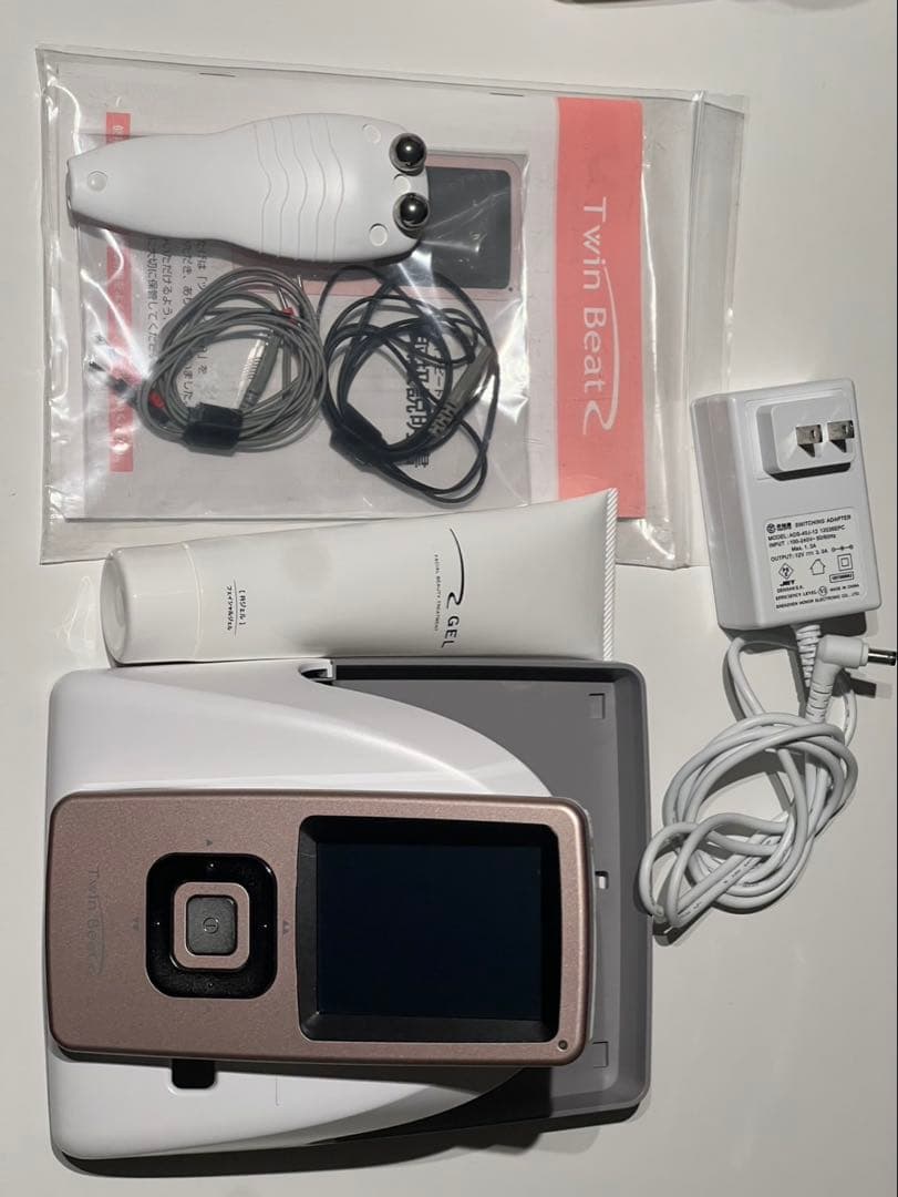 ⭐︎美品⭐︎伊藤超音波株式会社　TwinBeat ツインビートR エステ美顔器