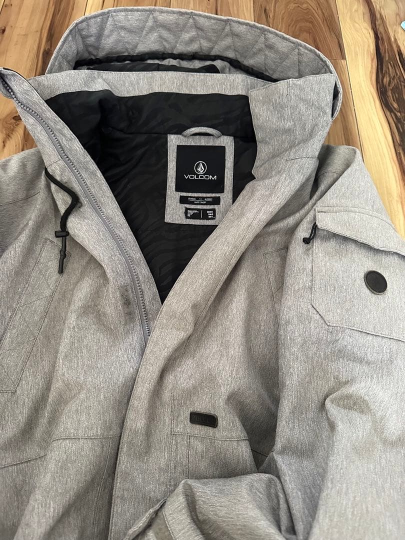 【値下げ】VOLCOM スノーウェア ジャケット WOMEN Lサイズ