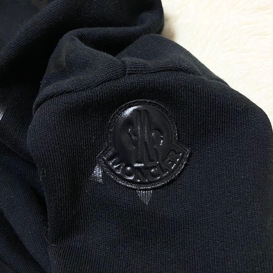 【美品】モンクレール パーカー ブラック Sサイズ相当 レディース