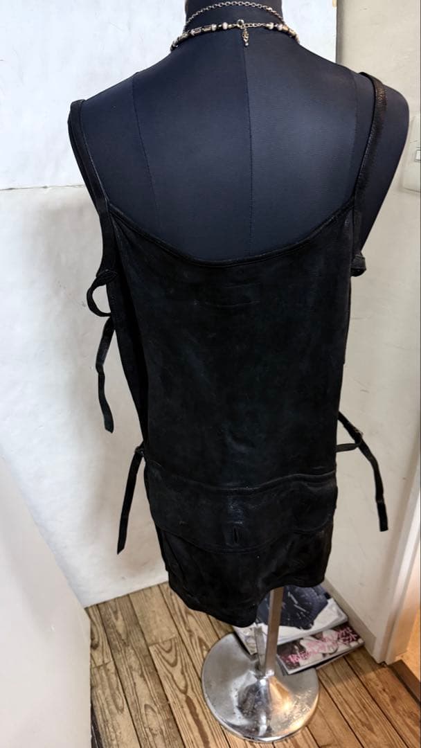 珍品　share spiritレザーエプロン　ゴートスキン. 箱new