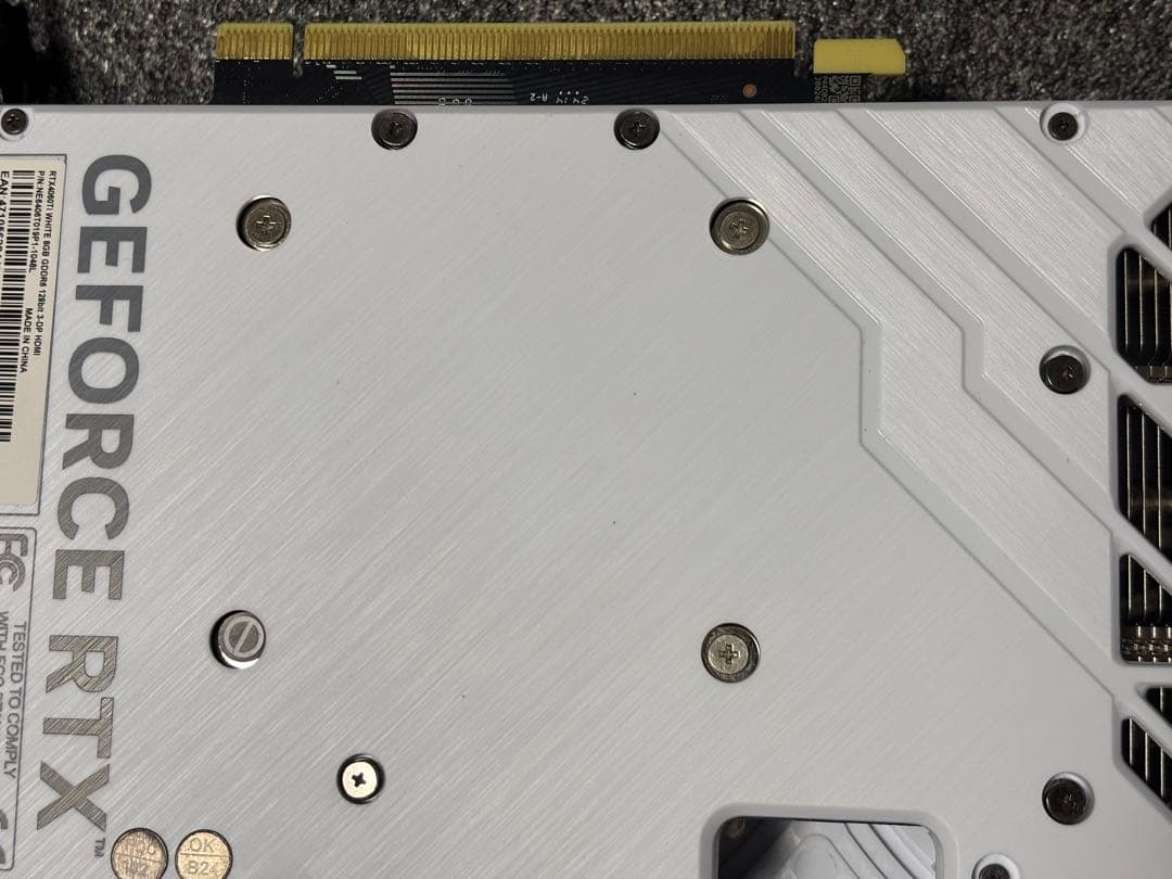 Palit GeForce RTX 4060 Ti 8GB ホワイト