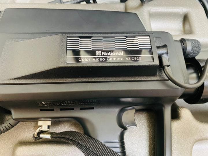 Nationalカラービデオカメラ【超骨董品】