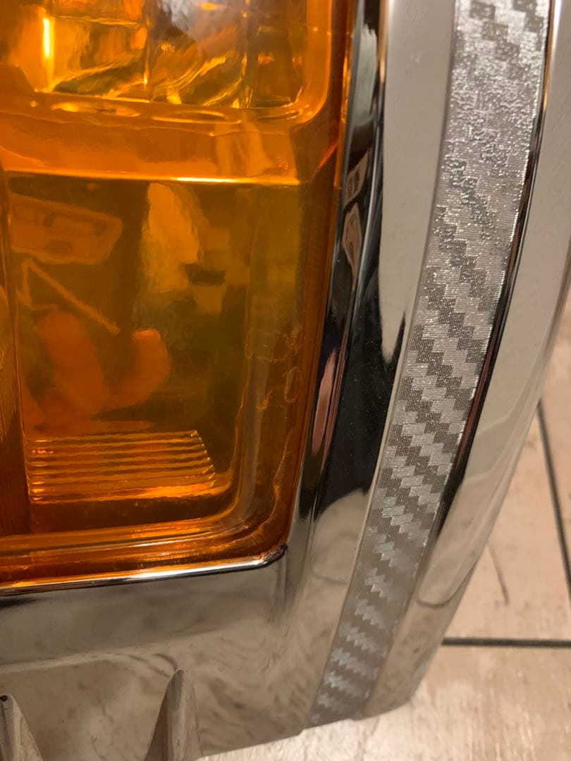 ハイエース　純正ヘッドライト