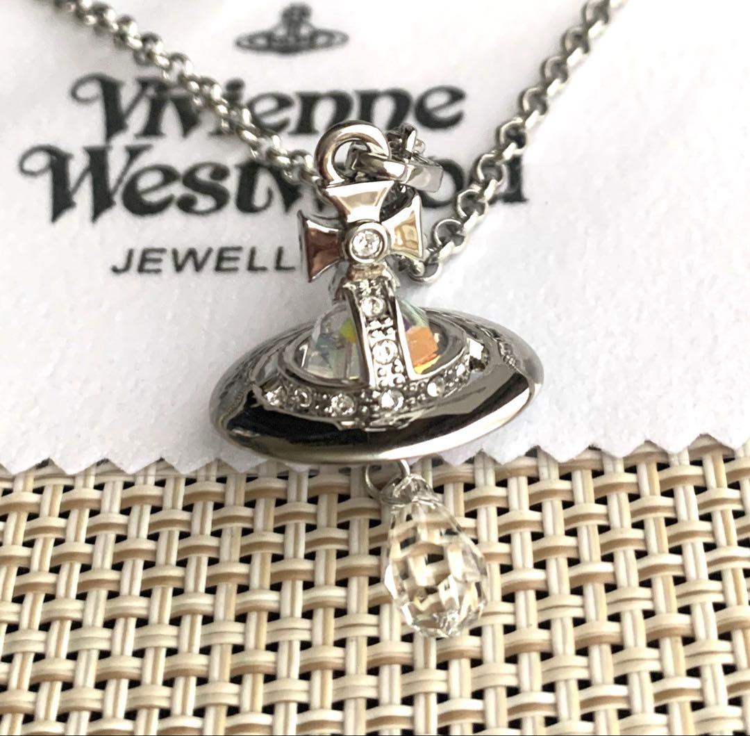 Vivienne Westwoodクリスタル　 ゴールドネックレス