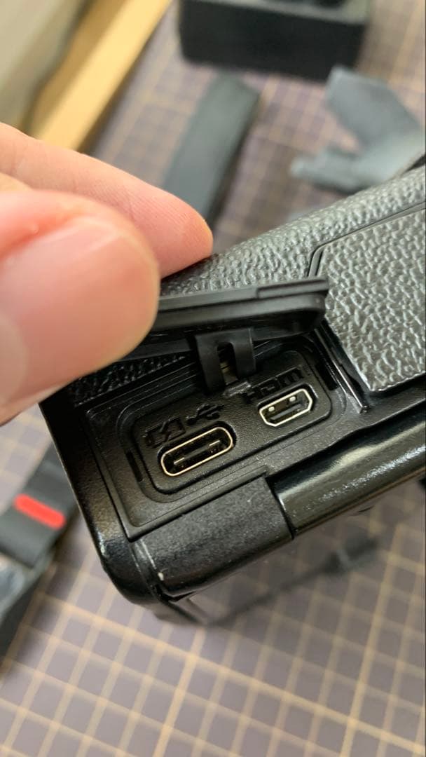 FUJIFILM X-T4 ミラーレスカメラ ボディ ブラック