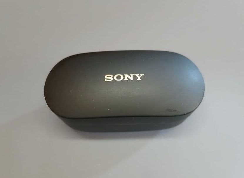 SONY　WF-1000XM4　ワイヤレス　ノイズキャンセリング　イヤホン　①