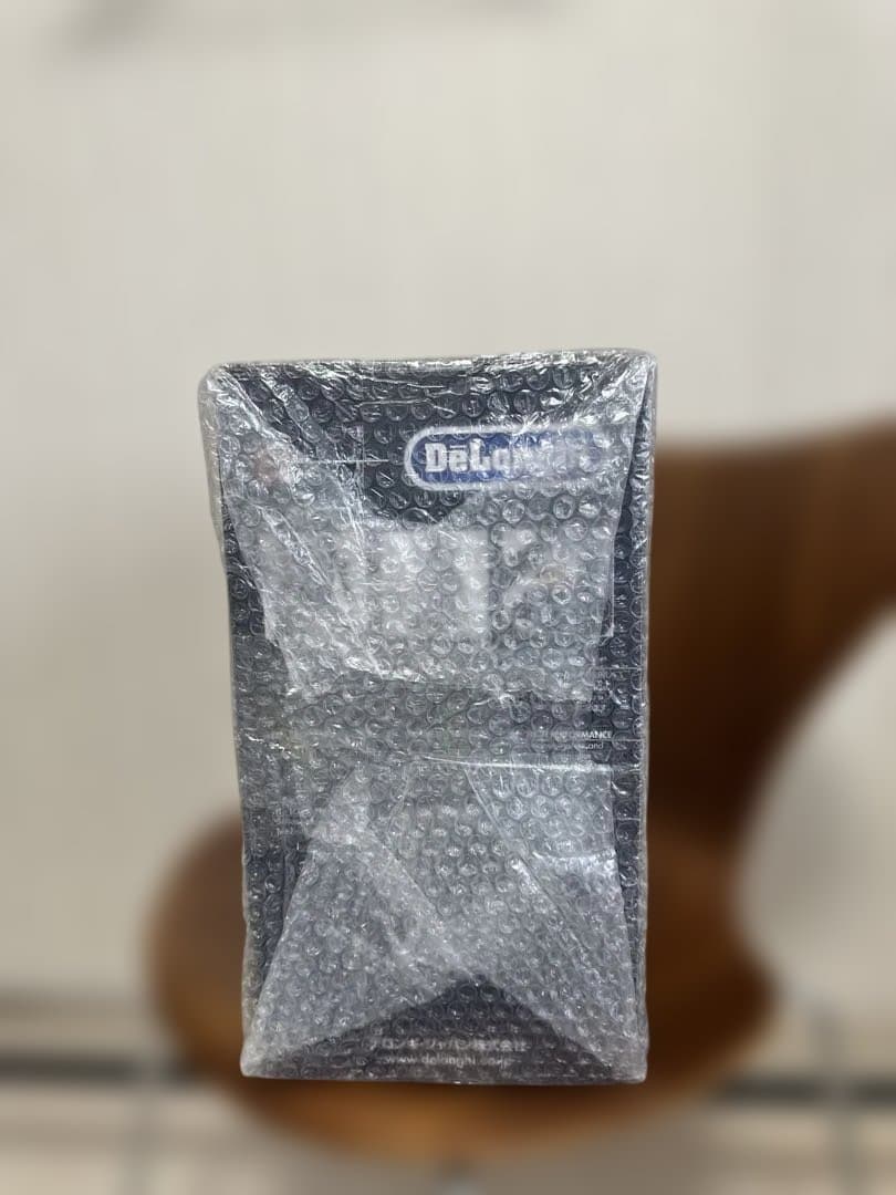 デロンギ デディカ エスプレッソ メーカー EC680M 新品未開封品