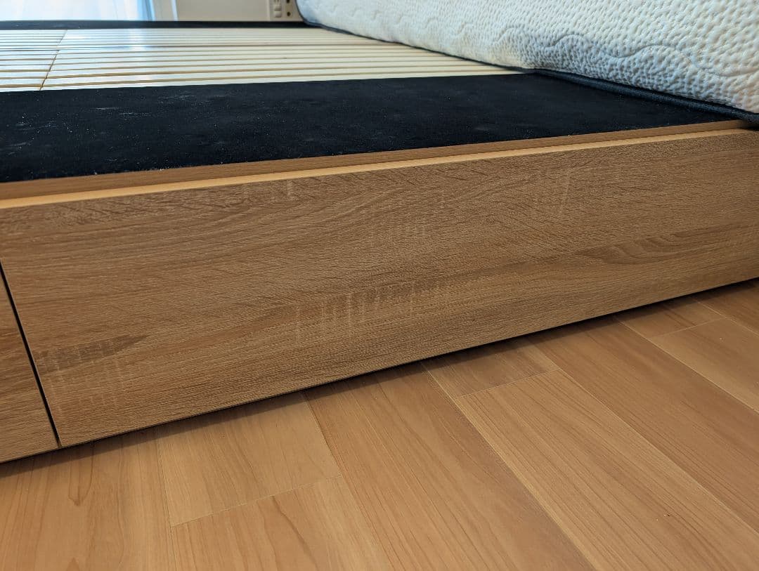 【送料込】ベッドフレーム　1台　シングル　ヘッドレス　ニトリ