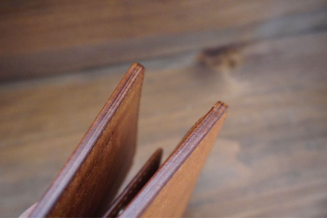 定番二つ折り財布　イタリアンレザー　マルゴー　総手縫い　経年変化