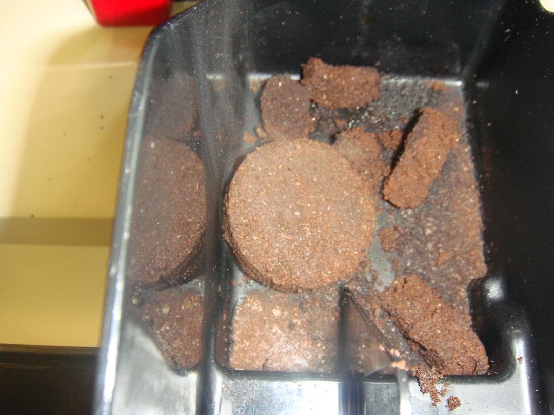 ★良品 動作確認済ECAM23120BNデロンギコンパクトS全自動コーヒーマシン