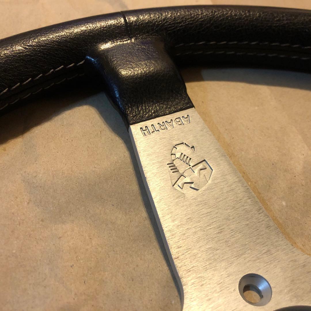 【値下げ】ABARTH スコーピオンφ350mmレザー ステアリング