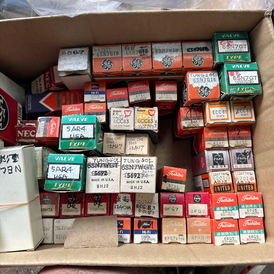 Toshiba RCA 真空管セット 5751 などいろいろ 父の遺品整理です。