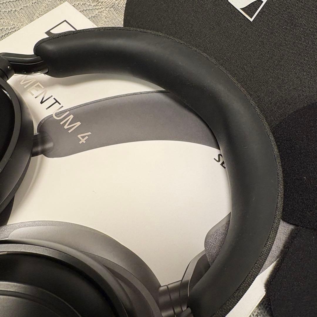 【美品】Sennheiser Momentum 4 + 予備イヤーパッド＆カバー