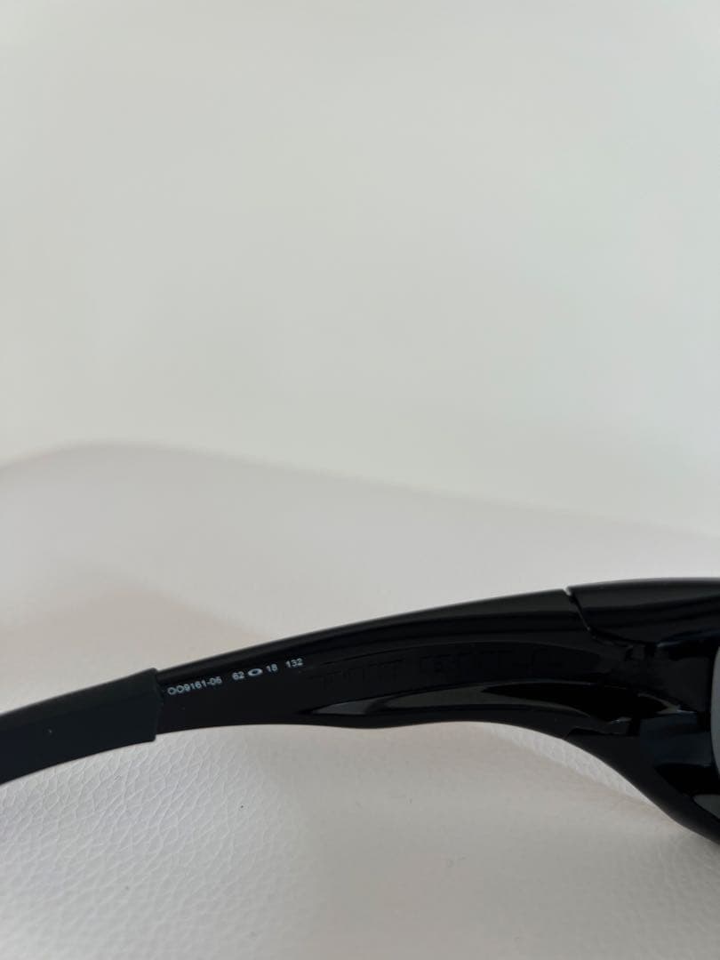 オークリー ピットブル