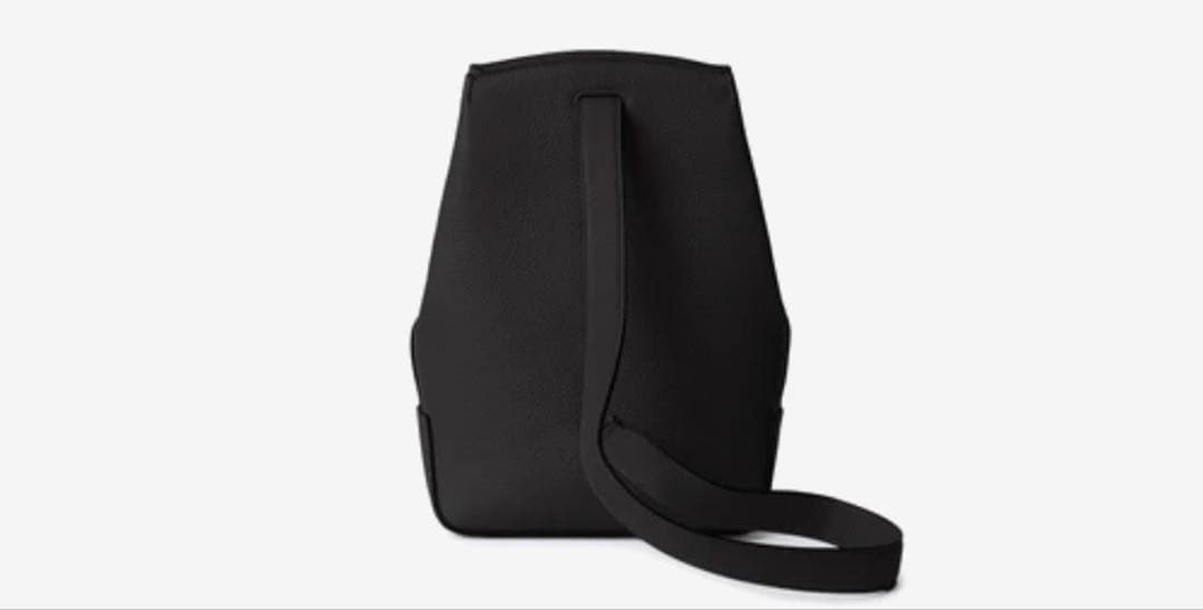 シモーネ ワンショルダーバッグ シュリンクレザー　ブラック　ボナベンチュラ