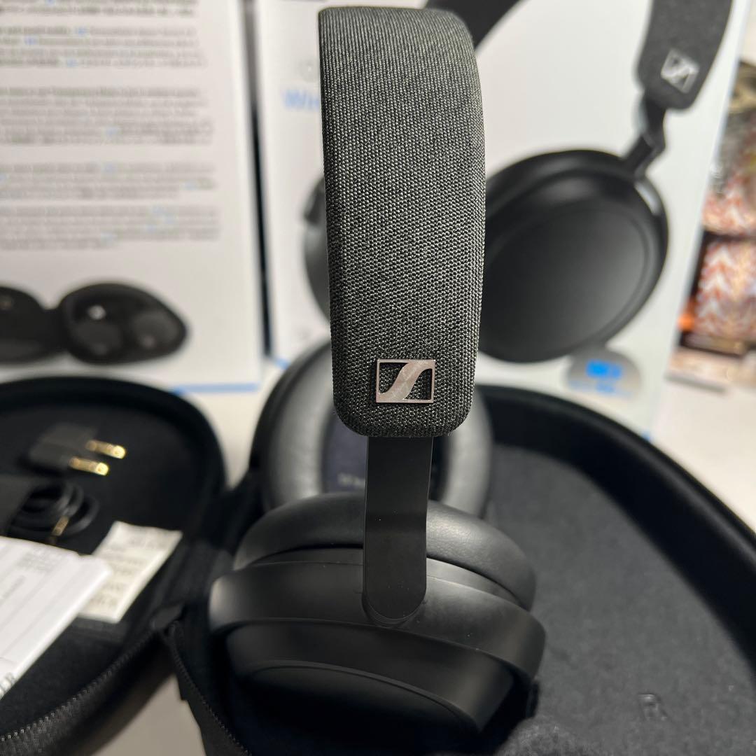 SENNHEISER MOMENTUM 4 ワイヤレスヘッドホン