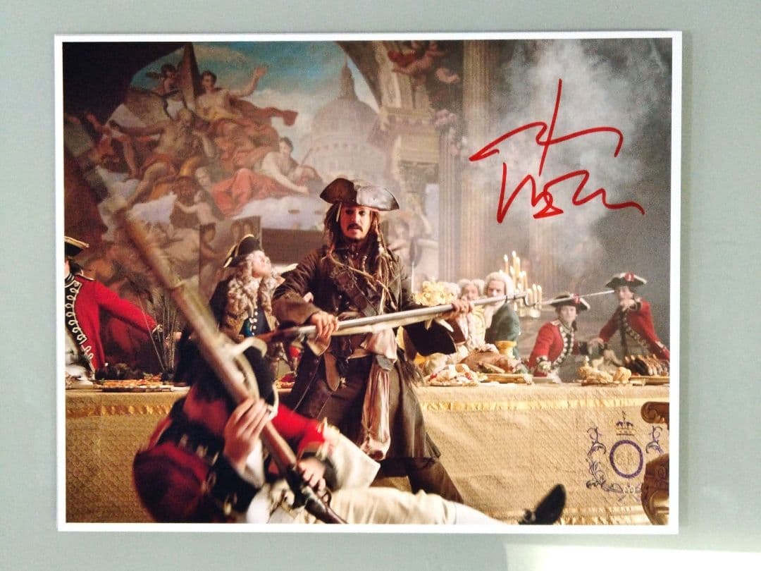 ジョニー・デップ直筆サイン入り大型写真…パイレーツ・オブ・カレビアン 10