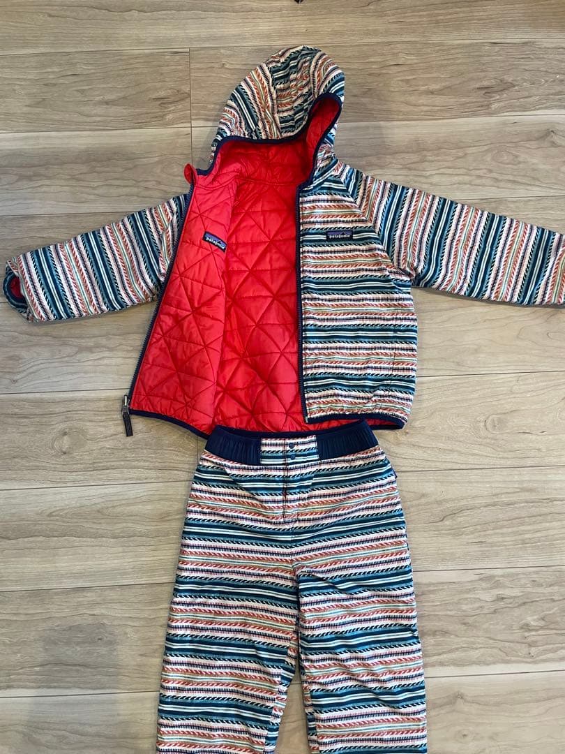 パタゴニア リバーシブル　スノーウェア スキーウェア　5T 110-120