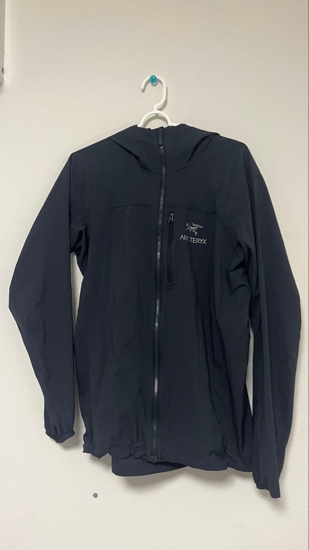 ジャケット・アウター ARC'TERYX Squamish Hoodie S