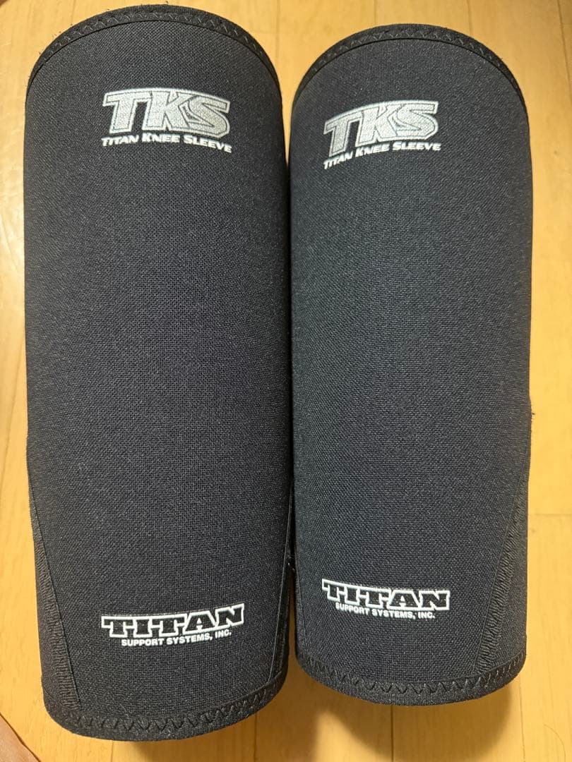 TITAN TKS ニースリーブ Mサイズ