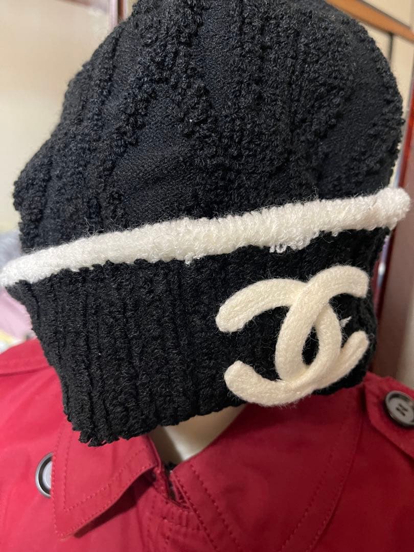 CHANELロゴニット帽子