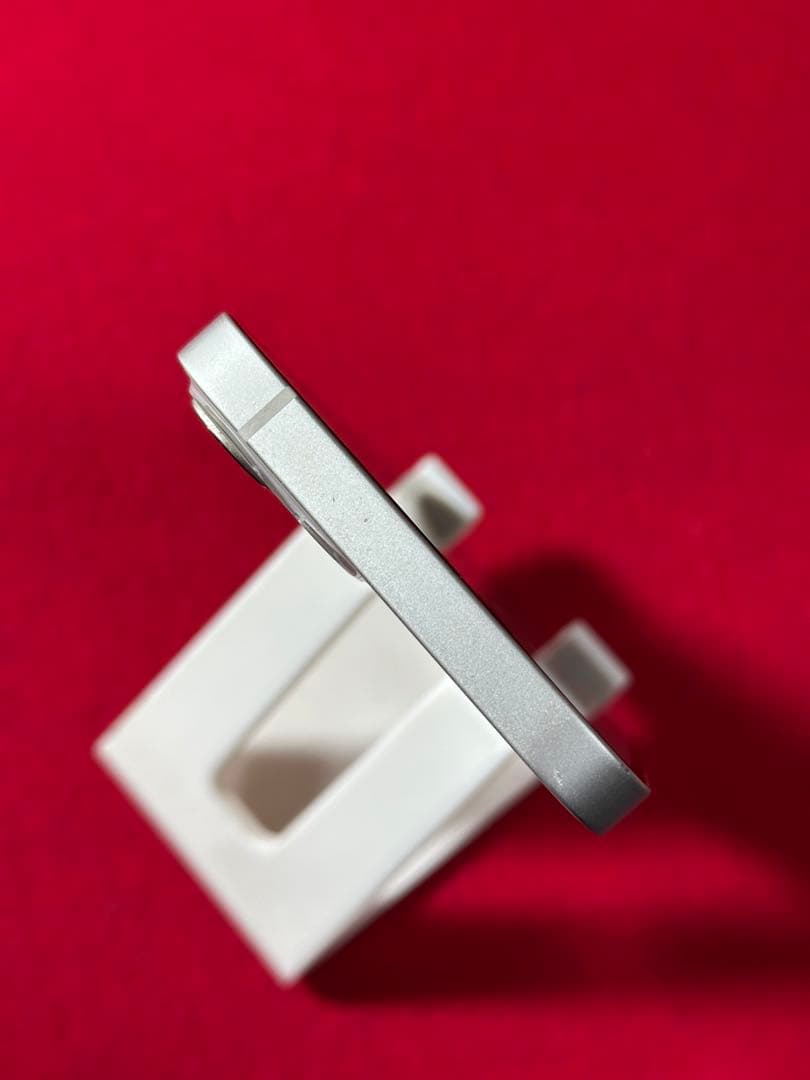 【6849】iPhone 13スターライト 128GB simフリー