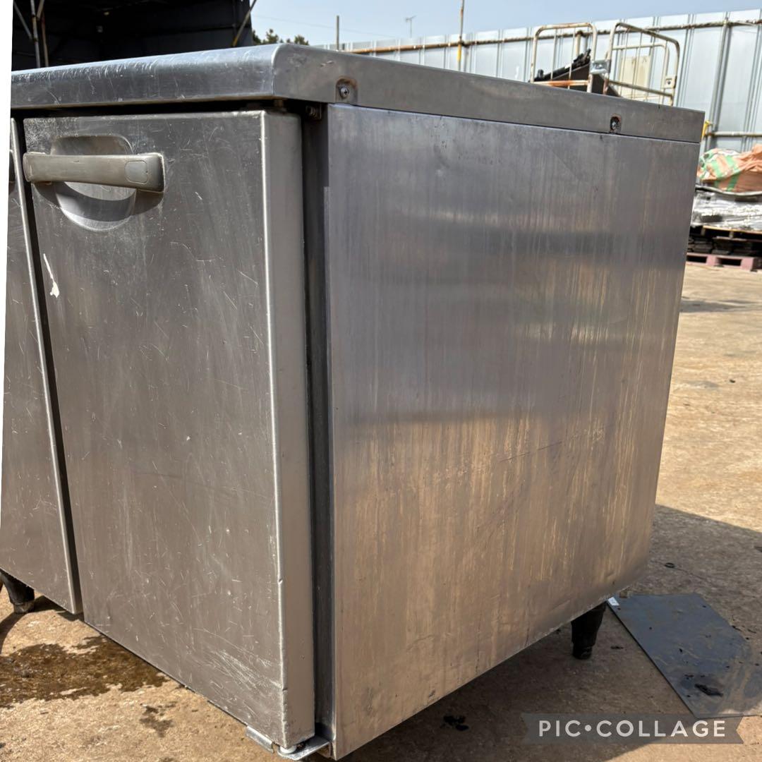 業務用ホシザキの ステンレス製 2ドア冷蔵庫 120ｃｍ幅の需要の多い商品です