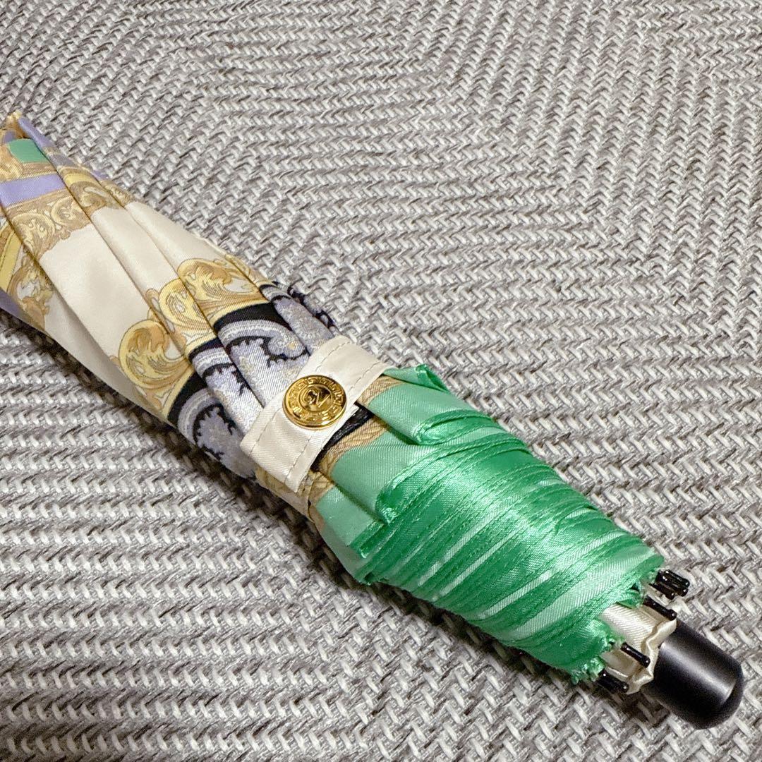 未使用　ジャンニベルサーチ 豹柄 折りたたみ傘 GIANNI VERSACE