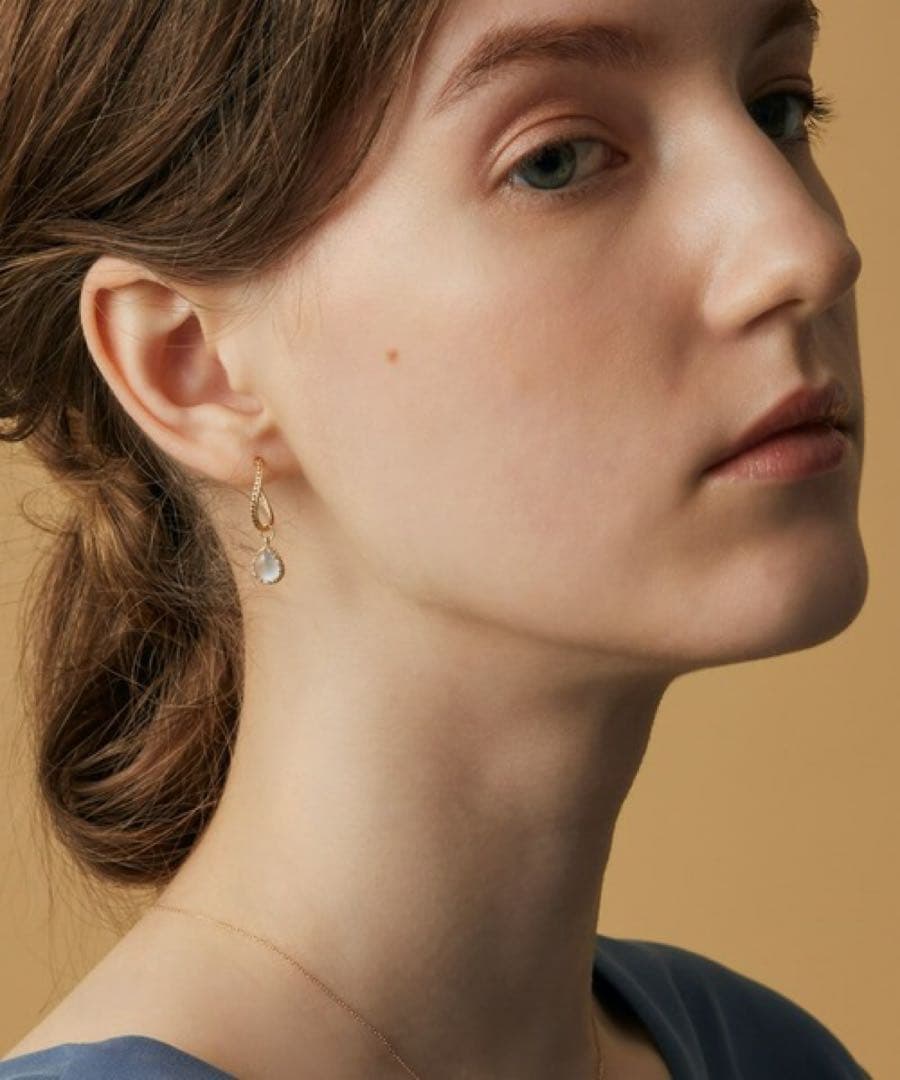 【未使用】agete K10 ピアスチャーム 白蝶貝 グレームーンストーン