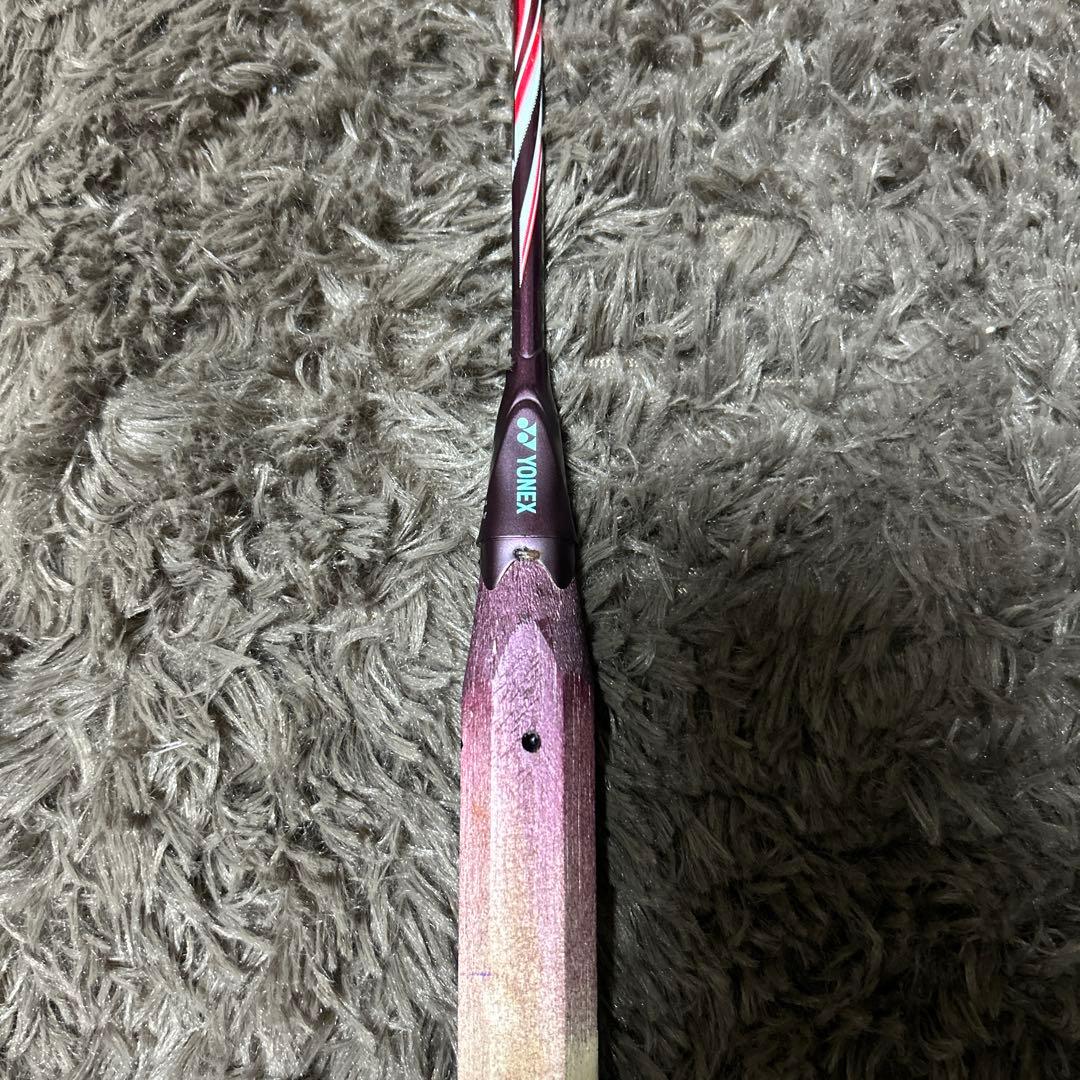 【良ジャンク】YONEX バドミントンラケット ASTROX100ZZ 4UG5