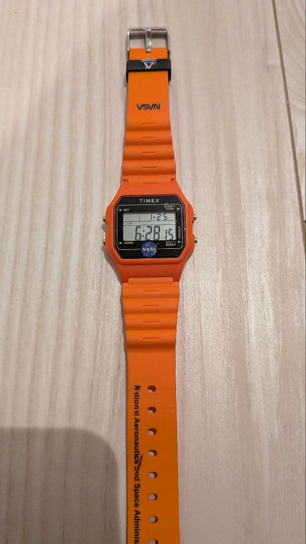 TIMEX NASAデジタル腕時計 オレンジ