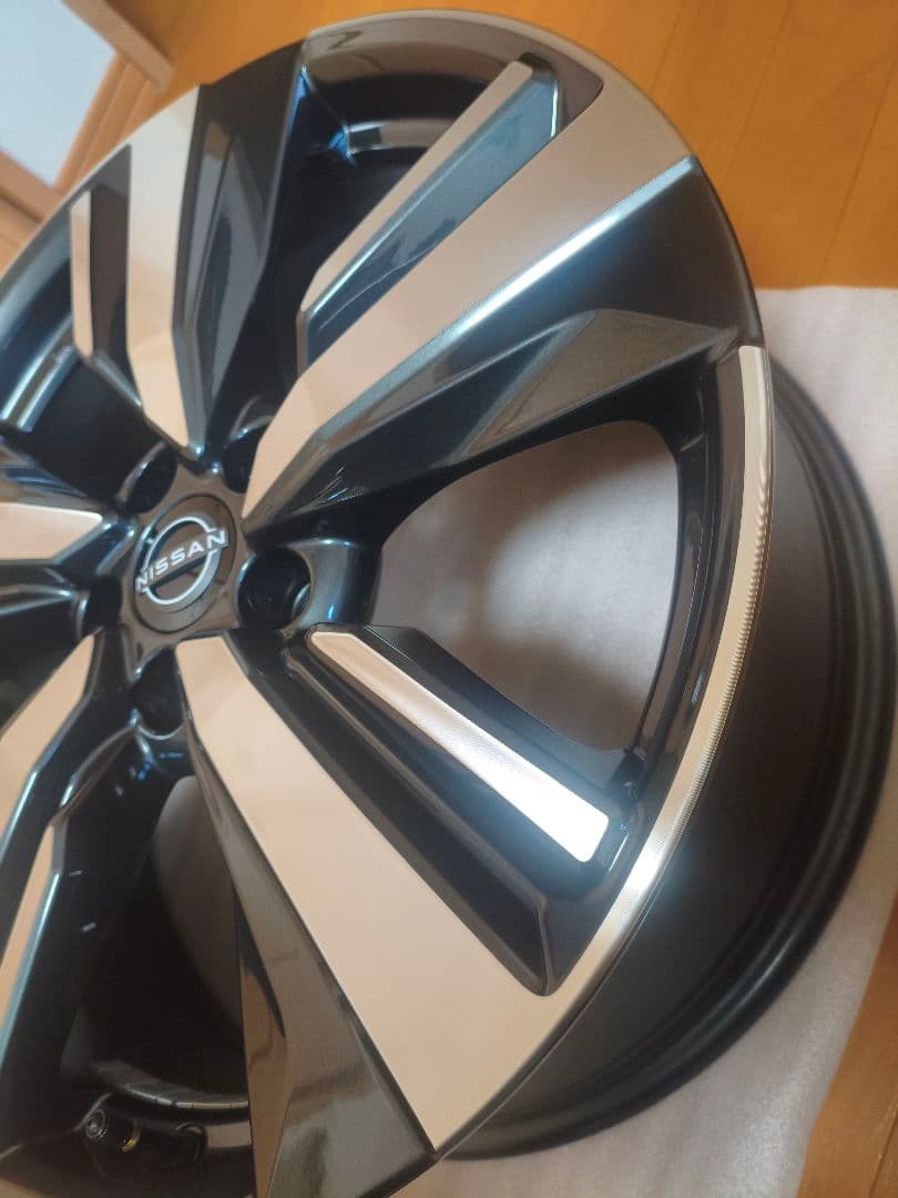 【新車外し】日産エクストレイルT33純正ホイール19インチ4本セット