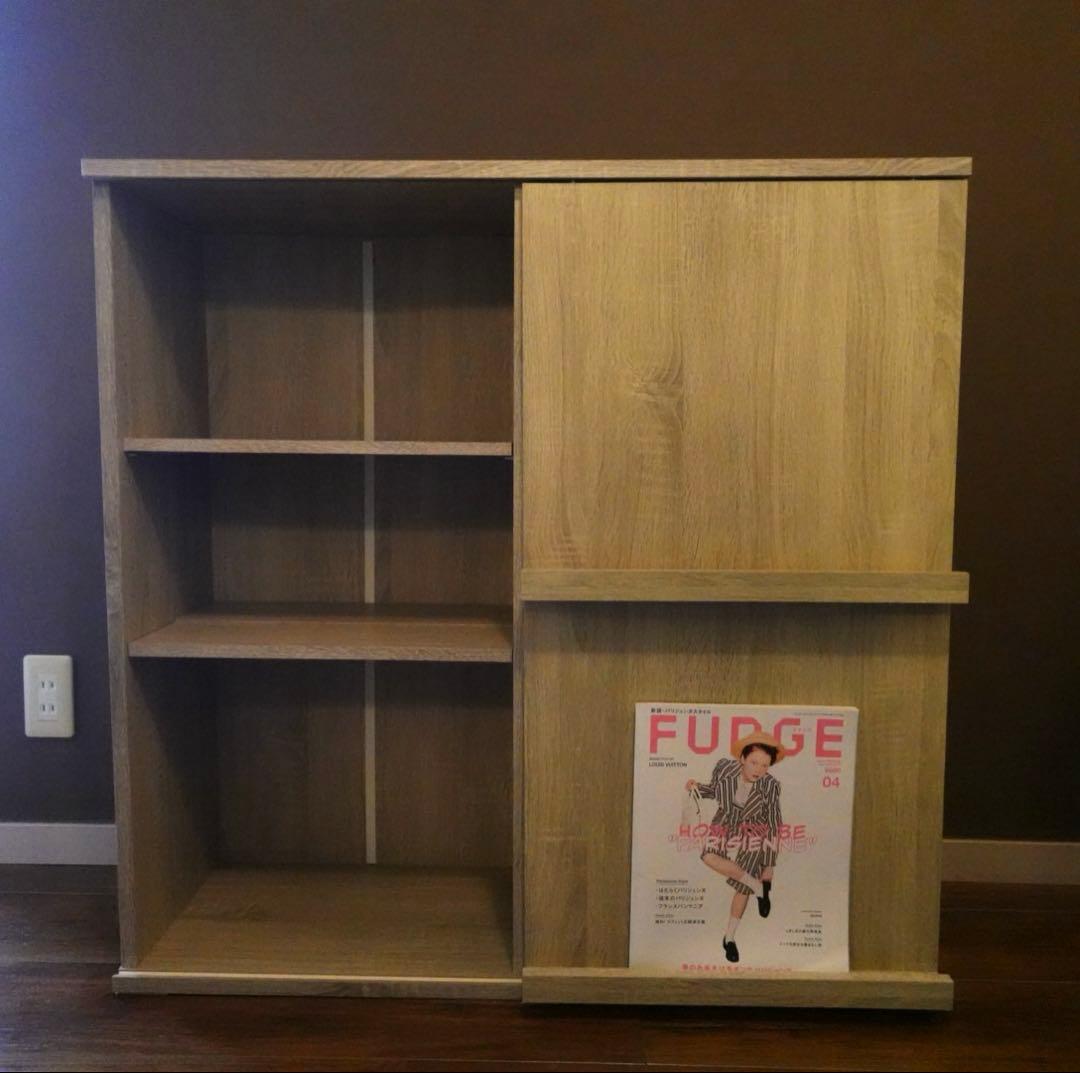 【SALE】本棚 / マガジンディスプレイ付き / 棚高さ調整可 / スライド式