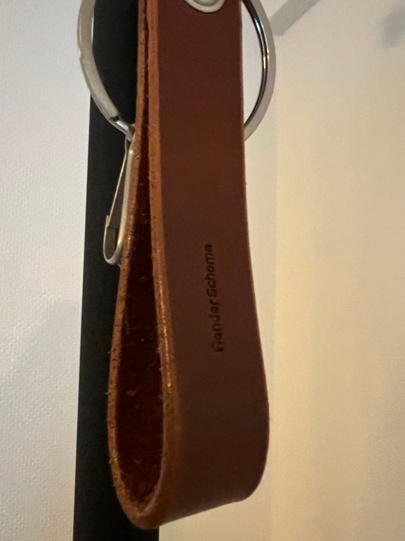 Hender Schemeレザーキーホルダー