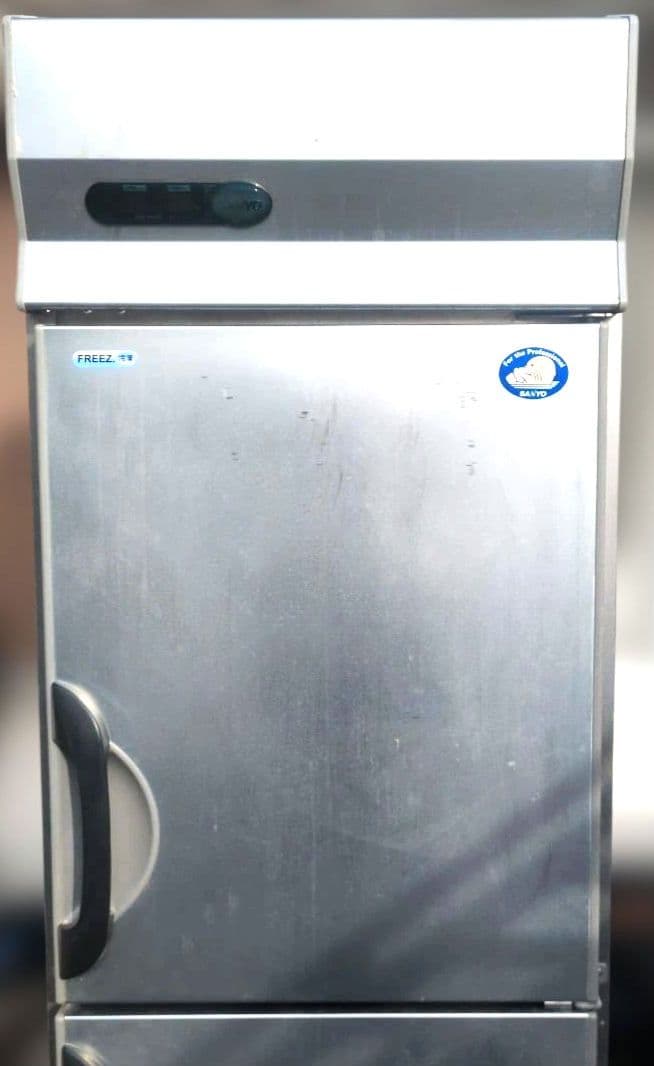 SANYO ステンレススチール 2ドア業務用冷蔵庫