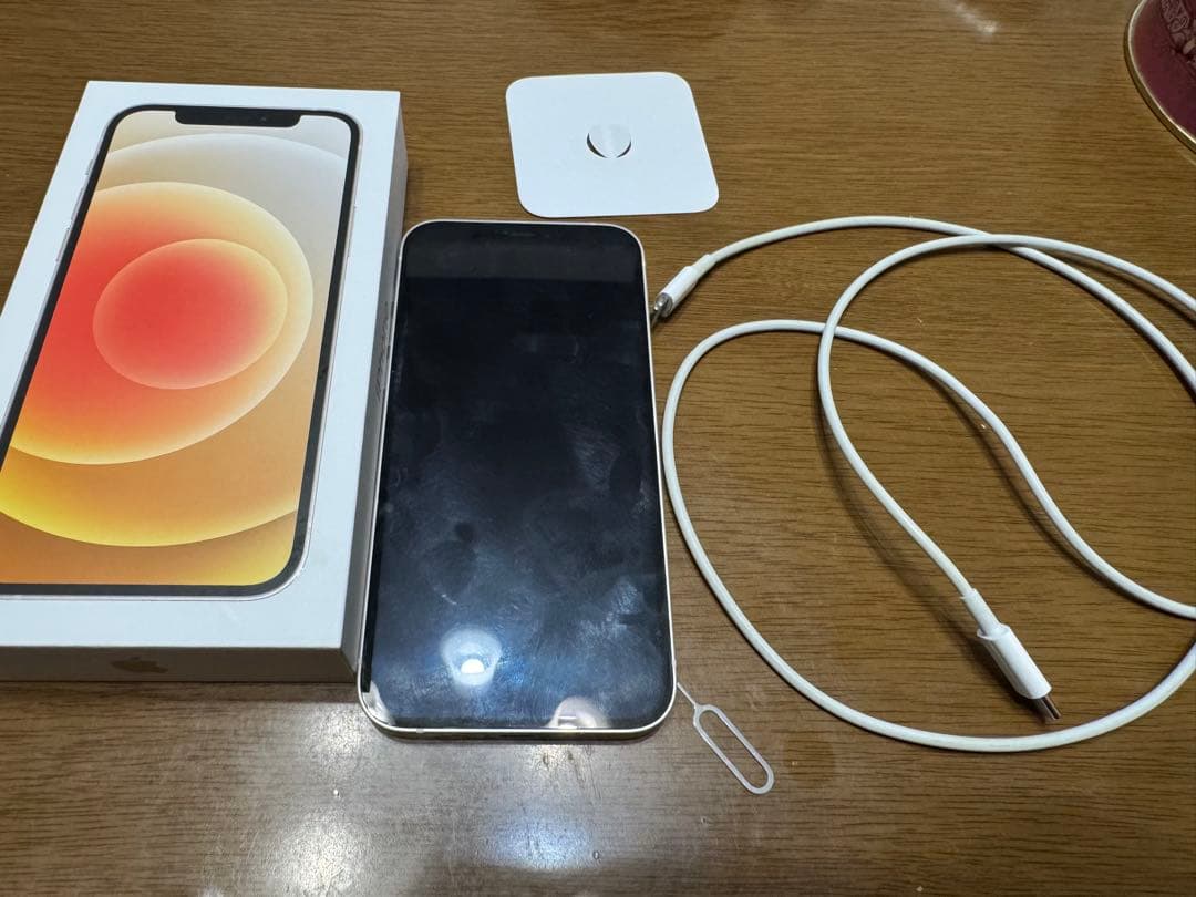 Apple iPhone 12 ホワイト 64GB