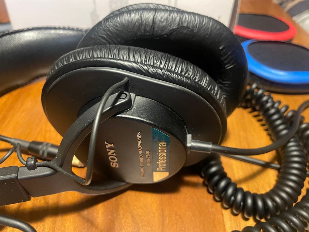 SONY MDR-7506 有線ヘッドホン　ヤクシーイヤーパッド付き