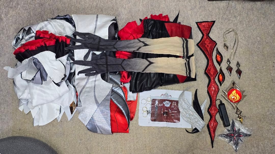 召使　アルレッキーノ　原神　コスプレ　衣装　Mサイズ　三分妄想