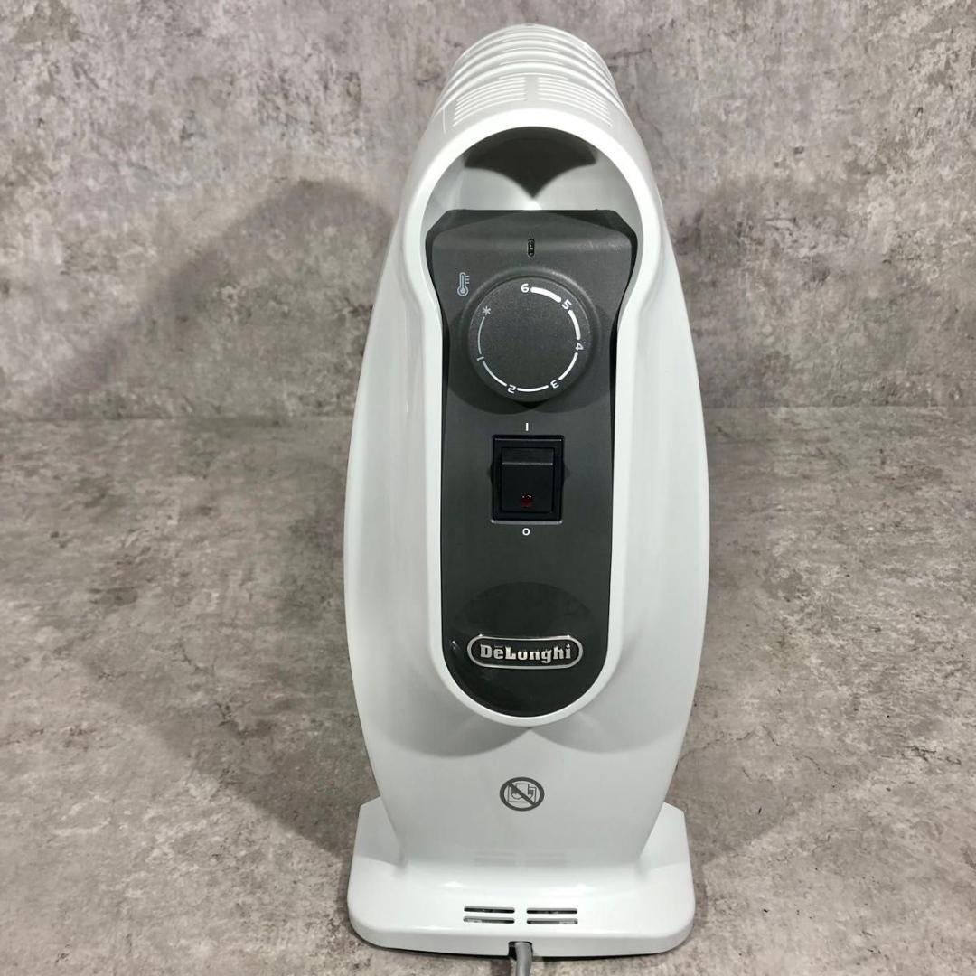 美品 DeLonghi デロンギ ミニ オイルヒーター RHJ01A0505