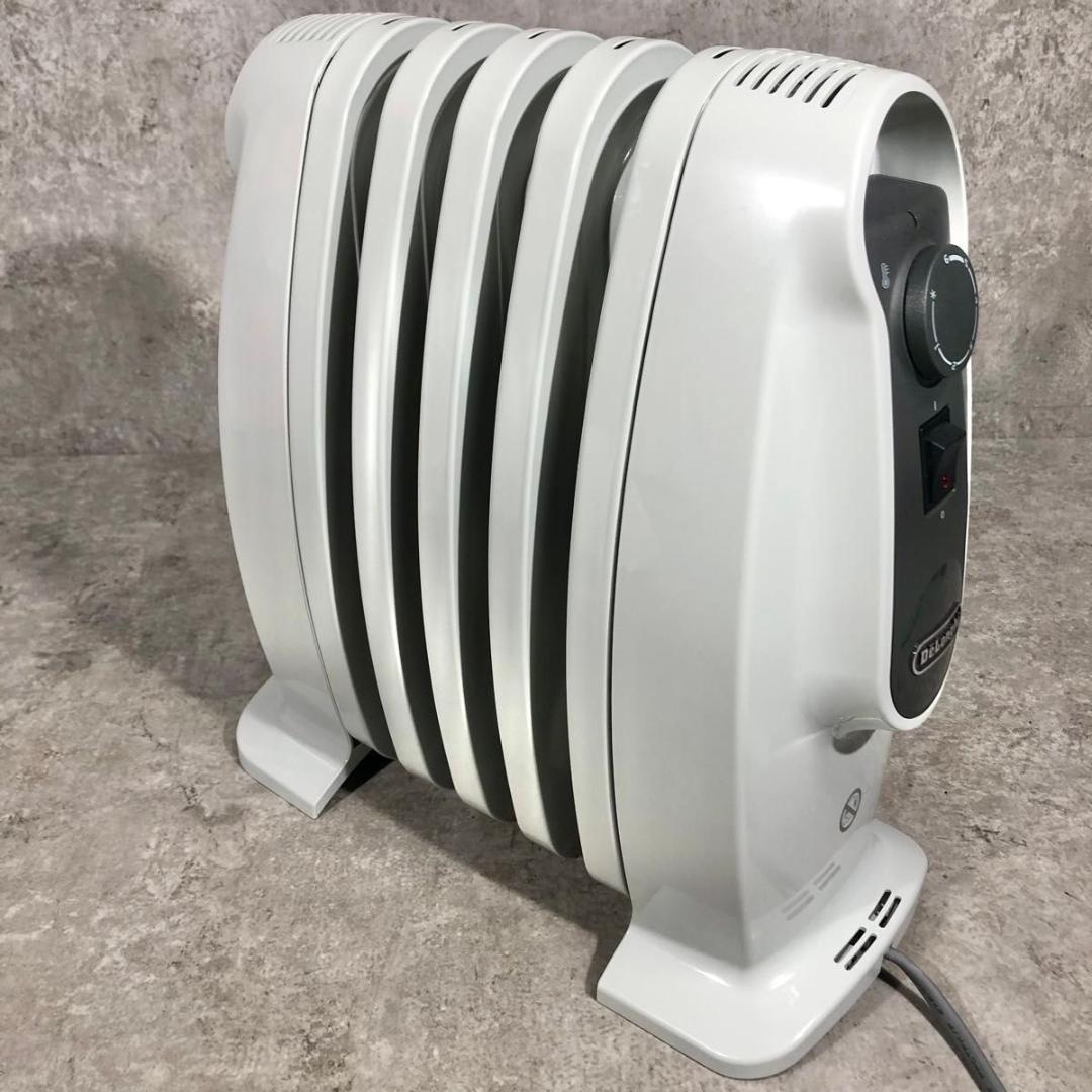 美品 DeLonghi デロンギ ミニ オイルヒーター RHJ01A0505