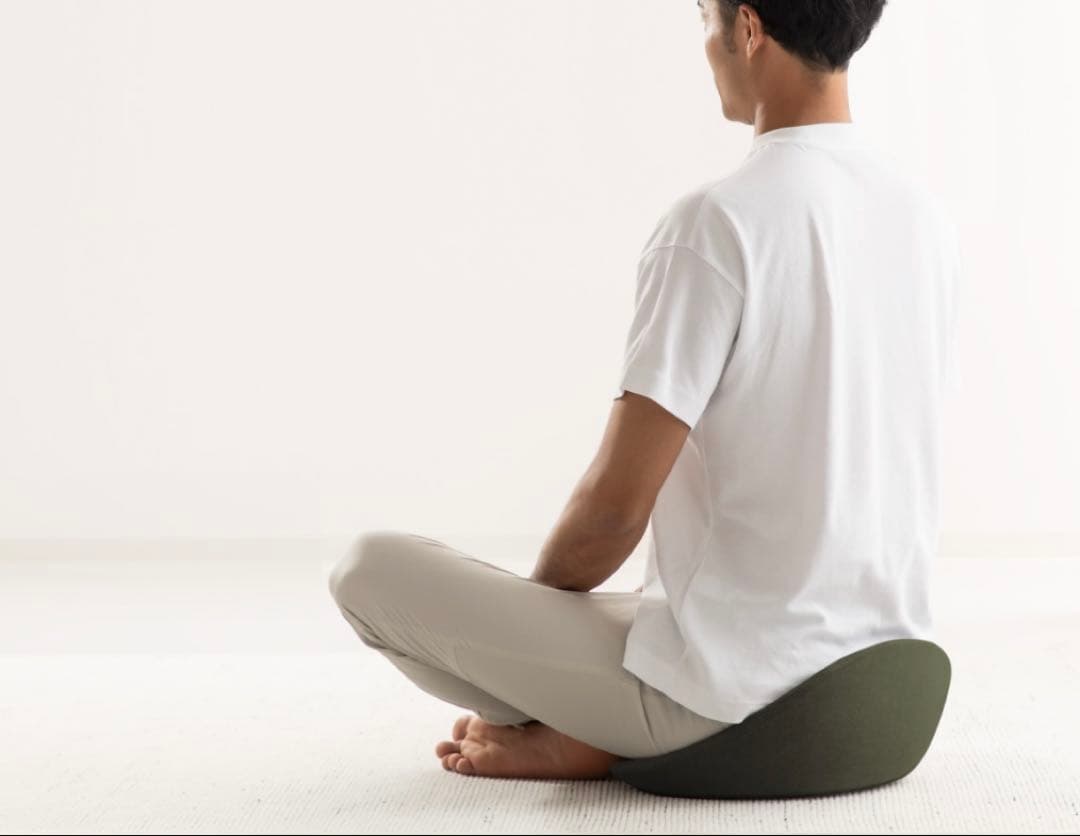 &MEDICAL KURA SEAT 姿勢矯正用クッション ネイビー