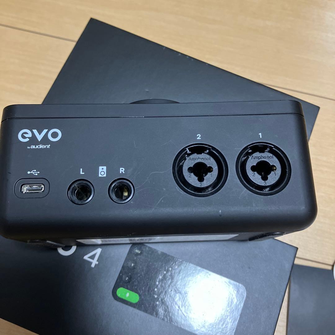 audient EVO4 オーディオインターフェース