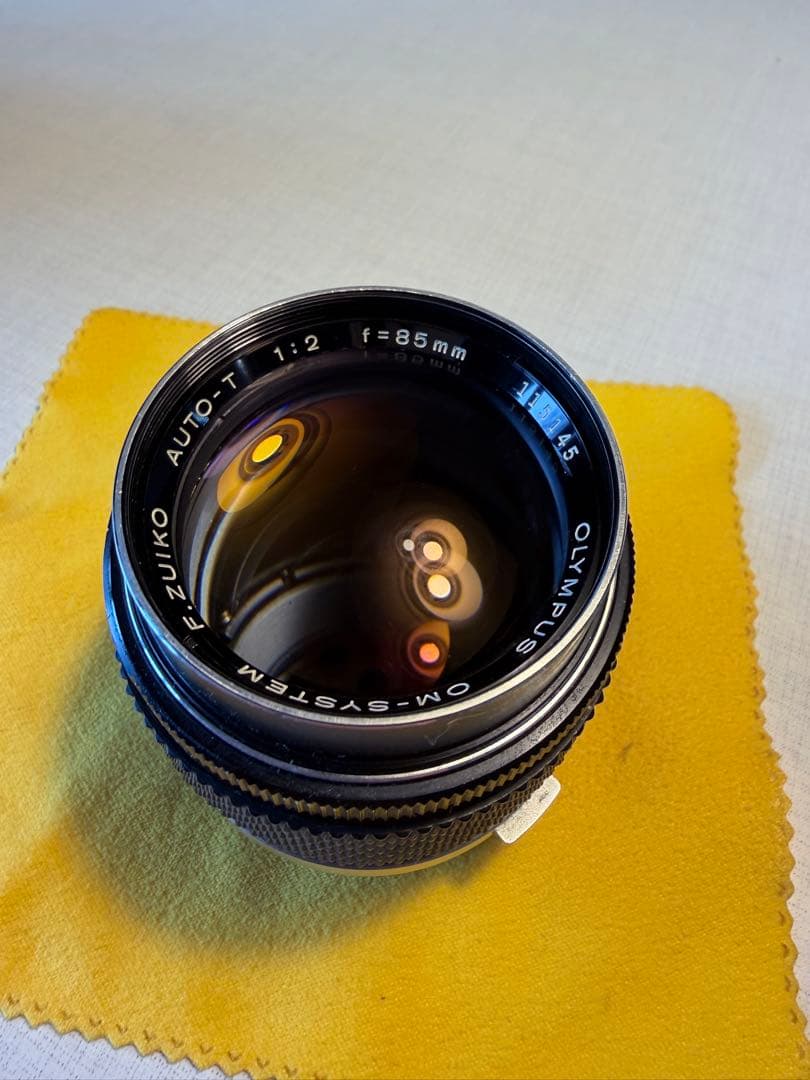 OLYMPUS OM F.ZUIKO 85mm F2 ポートレートレンズ