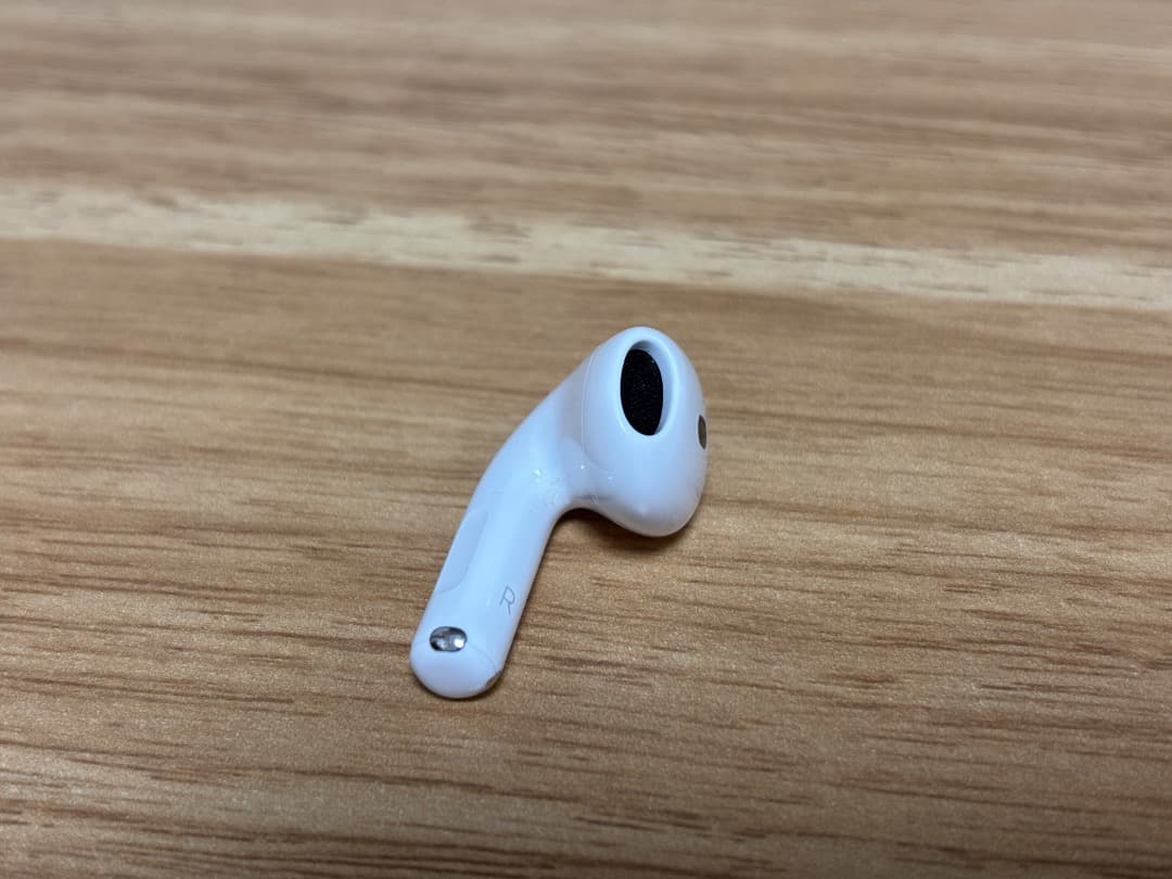 美品・完動品｜Apple AirPods 4 アクティブノイズキャンセリング