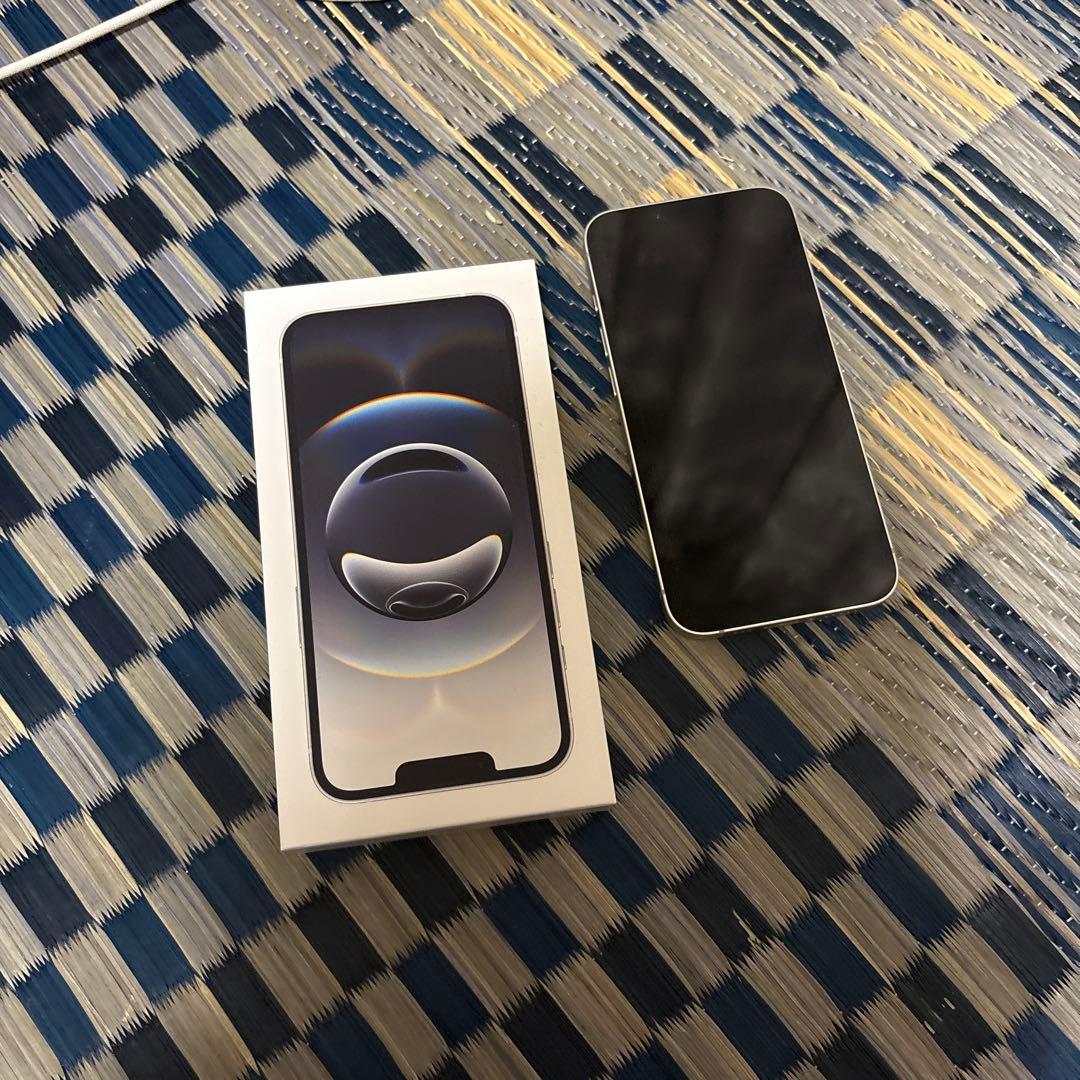 Apple iPhone16eホワイト 本体 箱付き