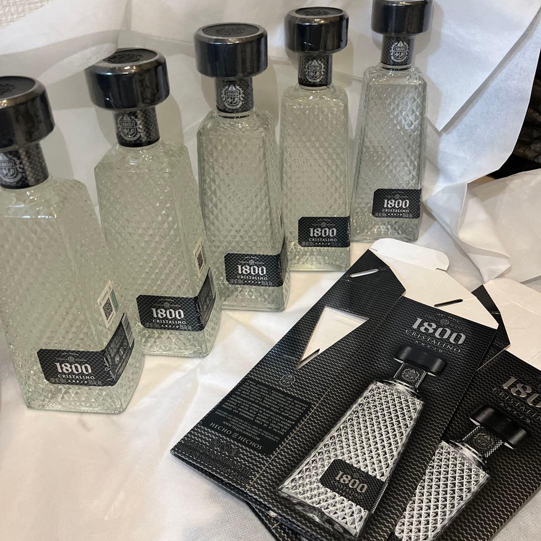 テキーラ　クエルボ　1800 クリスタリーノ 750ml クリスタル　レア