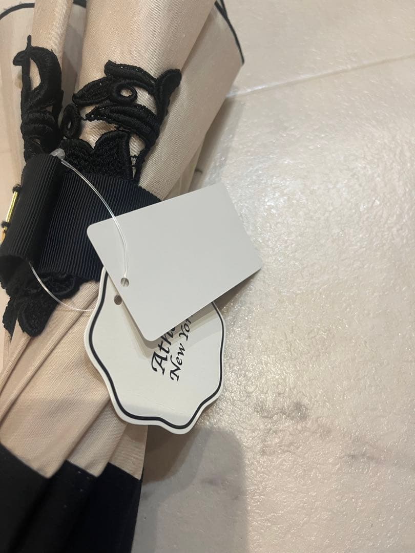 アシーナニューヨーク / Amelia Lace フラワーレース付き 日傘